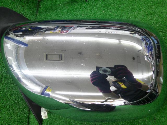 トヨタ純正 200系ハイエース 5型純正 メッキドアミラー