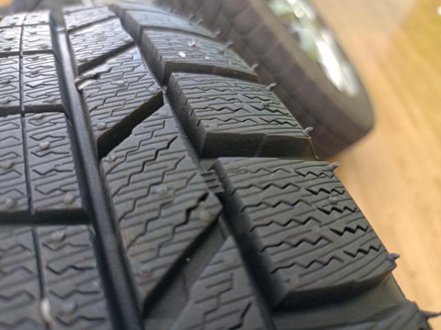 HOT STUFF Exceeder E07 + AUTOBACS NorthTrek N5 75Q