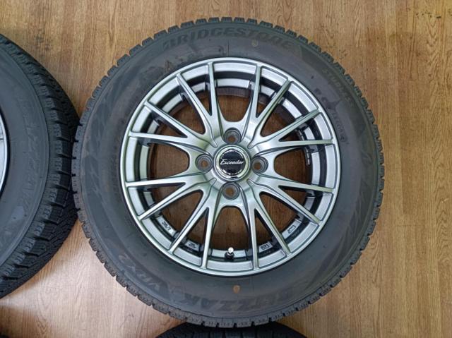 HOT
STUFF
Exceeder
E05+BRIDGESTONE
BLIZZAK
VRX2
79Q