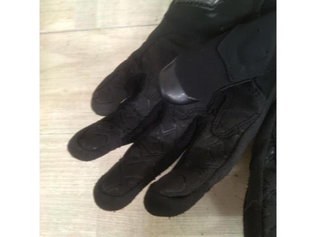 RS Taichi
RST455
Stroke Air Gloves
Size: L