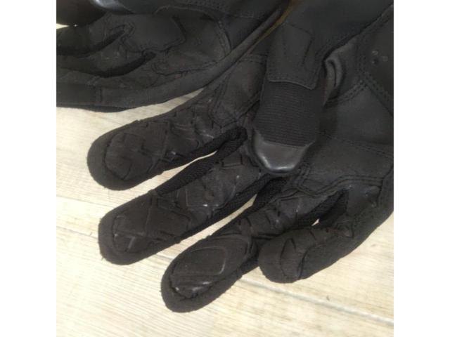 RS Taichi
RST455
Stroke Air Gloves
Size: L