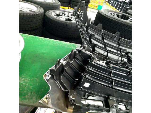 LEXUS URJ201W/LX570 純正 フロントグリル