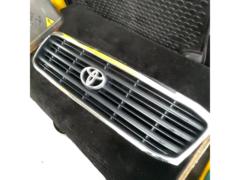 トヨタ 100系ランドクルーザー 前期 純正フロントグリル