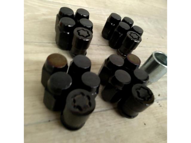 McGARD
Installation Kit
Wheel nut
20-piece set
M12 × P1.5