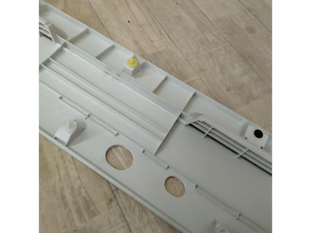 Mitsubishi Fuso
Canter
Genuine
Wiper panel
Cowl top panel