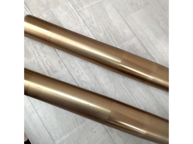 スズキ純正 OHLINS/オーリンズ製カートリッジ内蔵 倒立フロントフォーク GSX-R1000  L0にて使用