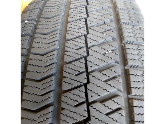 HOT STUFF Exceeder+BRIDGESTONE BLIZZAK VRX2
