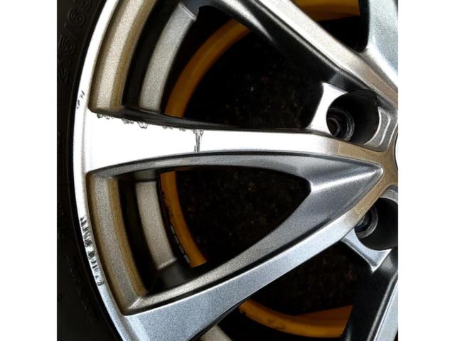 HOT STUFF Exceeder+BRIDGESTONE BLIZZAK VRX2