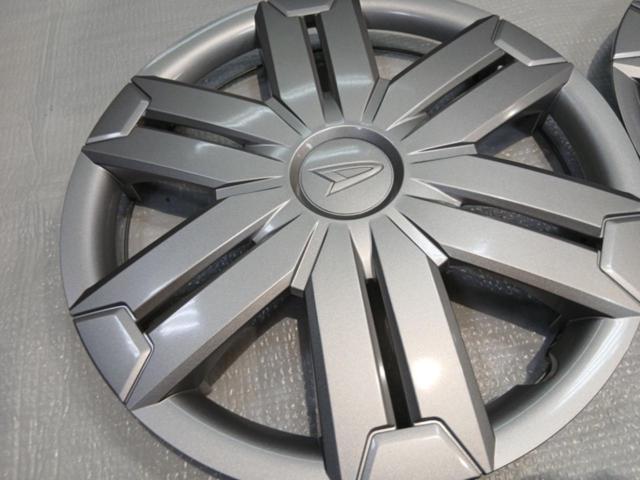 Daihatsu genuine
Atrai genuine 12-inch wheel caps