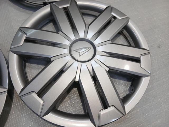 Daihatsu genuine
Atrai genuine 12-inch wheel caps
