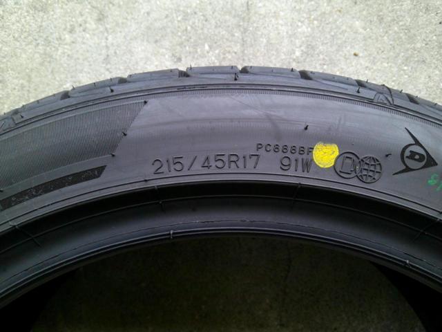 DUNLOP LE MANS V+(特殊吸音スポンジ付)