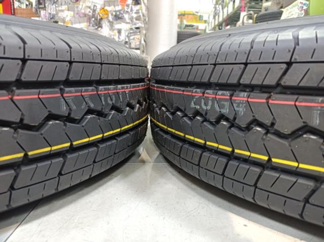 トヨタ純正OP 200ハイエース純正OPホイール + TOYO DELVEX V-03e
