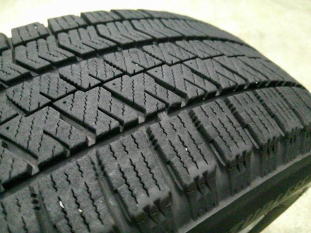 AUTOBACS SEVEN LEBEN WL1+BRIDGESTONE BLIZZAK VRX2