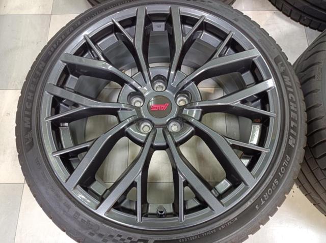 スバル純正 VAB WRX STI Type S後期純正 + MICHELIN PILOT SPORT5