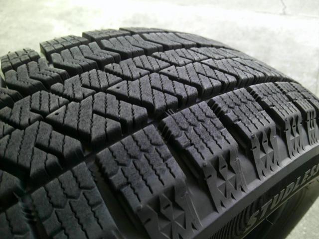 YOKOHAMA YFC LAYCEA NX+BRIDGESTONE BLIZZAK VRX2