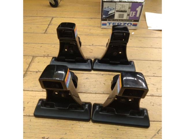 TERZO(テルッツォ) ロック機構無しルーフオンフットセット 品番:EF1