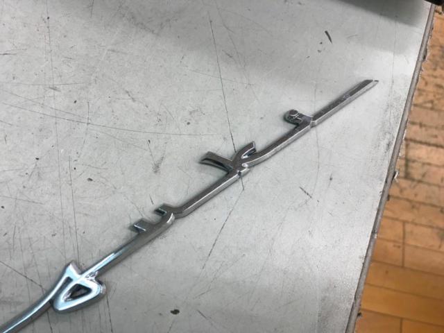 メーカーフメイ SUZUKIエンブレム