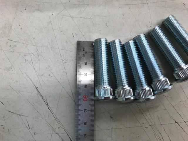 HKB
Hub bolt