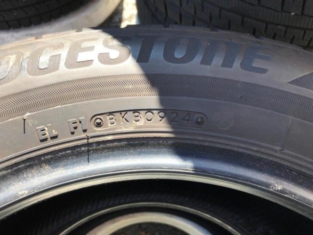 1本パンク直し有 BRIDGESTONE(ブリヂストン) Playz PX-RVⅡ 215/60R16 4/4