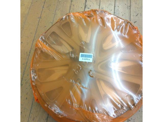 CITROEN (Citroen)
Berlingo genuine 16-inch wheels
Twin 7-spoke
Wheel cap
4 sheets set