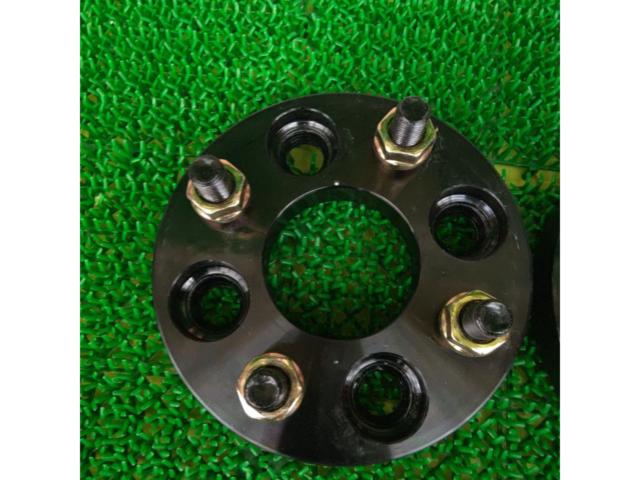 Durax (du Lux)
Wide tread spacer
M12 × P1.5
100-4H
20 mm
2 pieces set