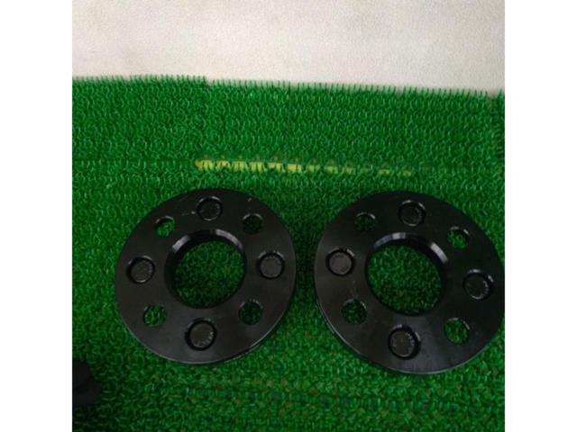 Durax (du Lux)
Wide tread spacer
M12 × P1.5
100-4H
20 mm
2 pieces set