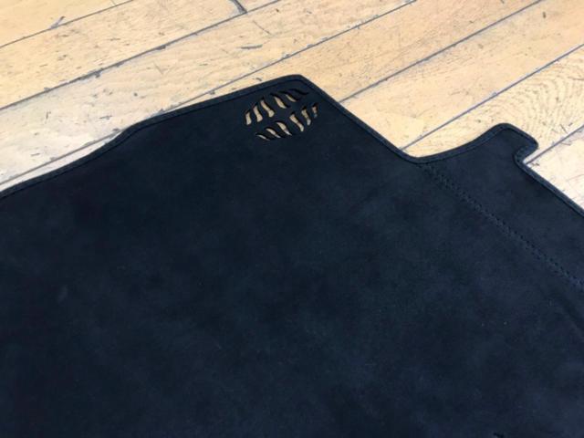 メーカーフメイ ダッシュマット 【ステップワゴン】