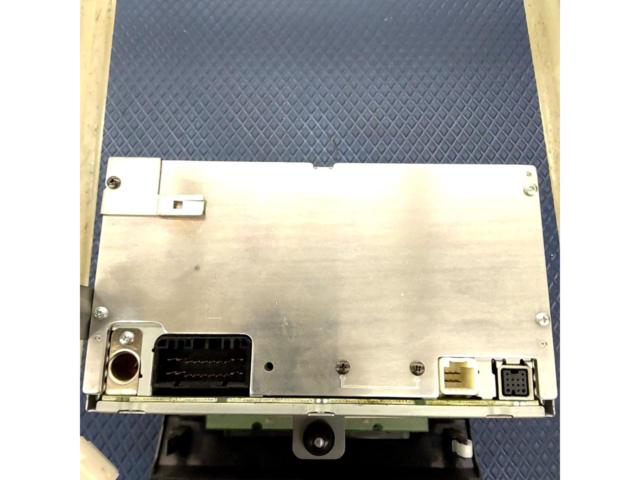 SUZUKI(スズキ) MH21S系ワゴンR Clarion製パネル一体型純正CDチューナー
