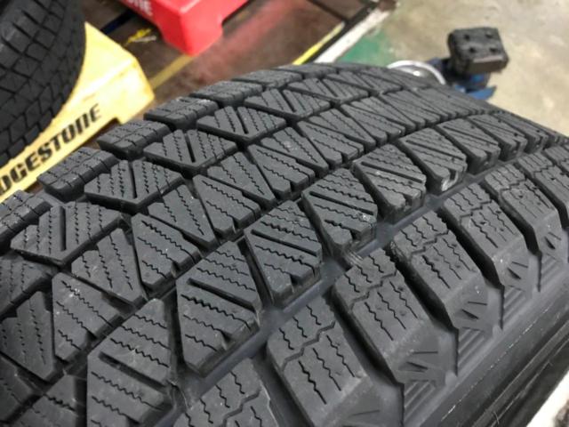 HOT STUFF(ホットスタッフ) Exceeder 10本スポーク + BRIDGESTONE(ブリヂストン) BLIZZAK DM-V3 235/60R18 4/4