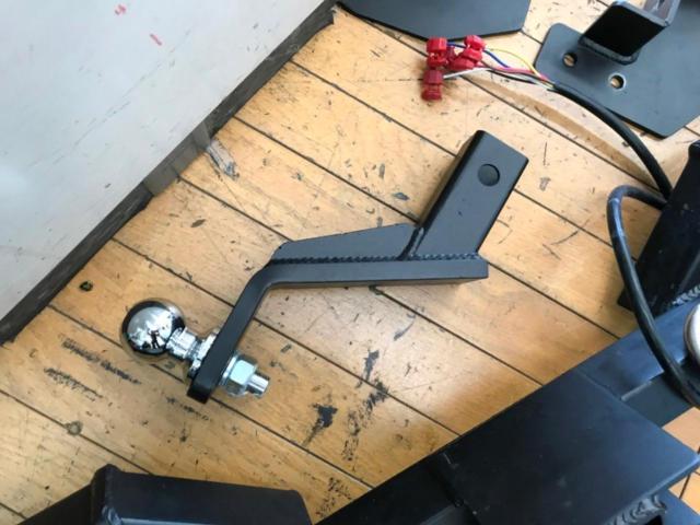メーカーフメイ ヒッチメンバー 【ハイゼットカーゴ】