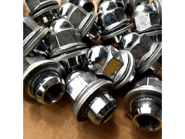 Mitsubishi genuine
Taira-za nut
20-piece set