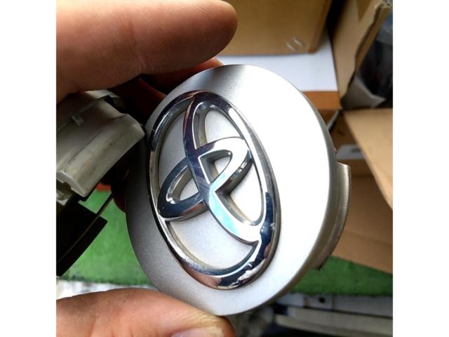 トヨタ純正(TOYOTA) オーナメントキャップ 4枚
