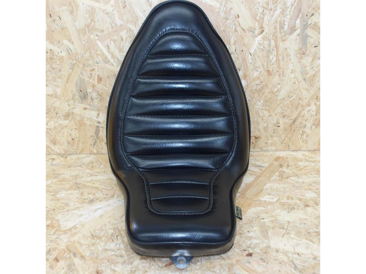 【ライダース】HOT-DOCK タックロールレザーソロシート
