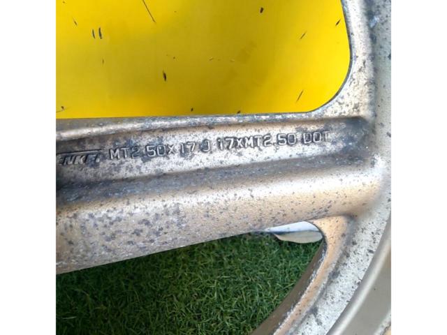 [Riders] HONDA
(Honda)
VT250 Spada
Original wheel front and back set