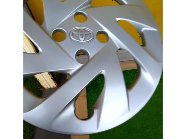 Genuine Toyota (TOYOTA) Aqua genuine 15 inches wheel cap
A sheet