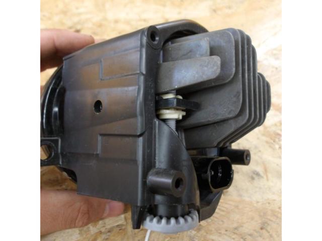 トヨタ純正(TOYOTA) 純正LEDフォグランプ KOITO 48-150 R