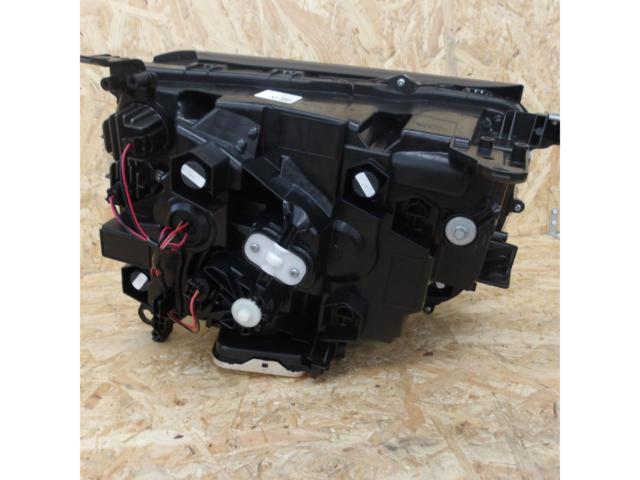 トヨタ純正(TOYOTA)ランドクルーザー/250 角目LEDヘッドライト 助手席側