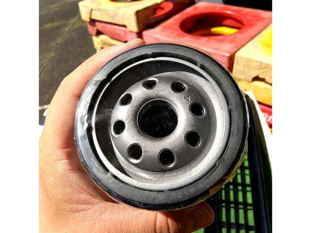 【未使用】UFI Filters オイルフィルター 品番23.436.00