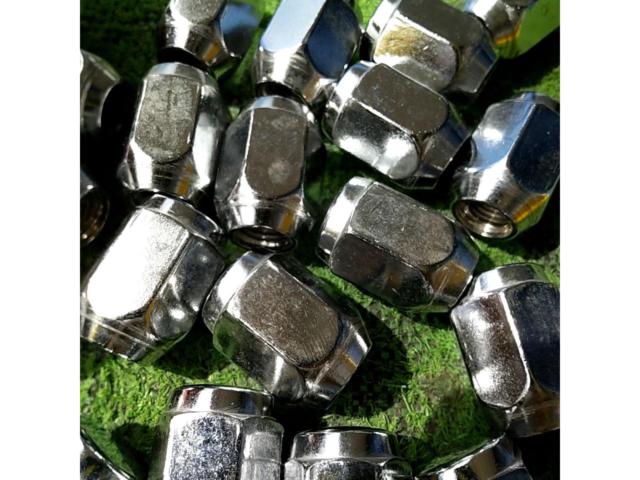 Unknown Manufacturer
Tapered silver nuts
Twenty
P1.5 × M12
21 HEX