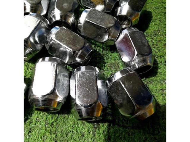Unknown Manufacturer
Tapered silver nuts
Twenty
P1.5 × M12
21 HEX