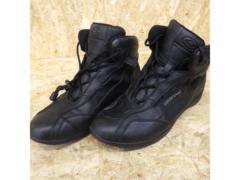 Riders
26.5 KUSHITANI
Riding boots