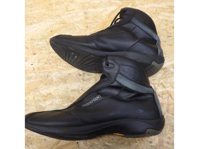 Riders
26.5 KUSHITANI
Riding boots