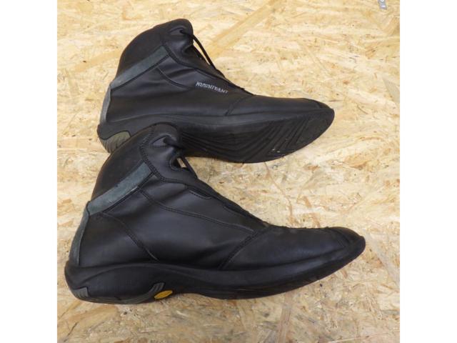 Riders
26.5 KUSHITANI
Riding boots
