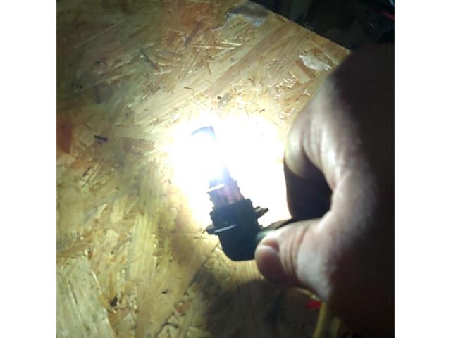 Unknown Manufacturer
LED bulb
Yellow & White Switching Type HB4