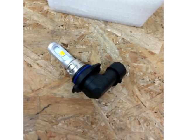 Unknown Manufacturer
LED bulb
Yellow & White Switching Type HB4