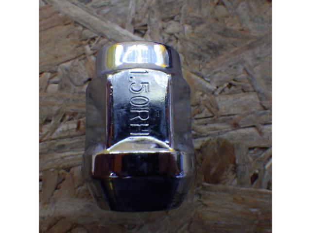 Unknown Manufacturer
Chrome-plated wheel nuts M12xP1.5
19 HEX
20]
