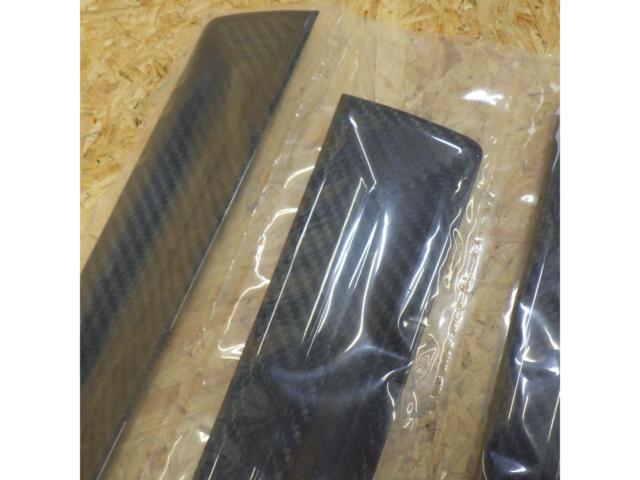 Unused AXIS-PARTS
Dry Carbon
Inner door panel cover
ST-826
