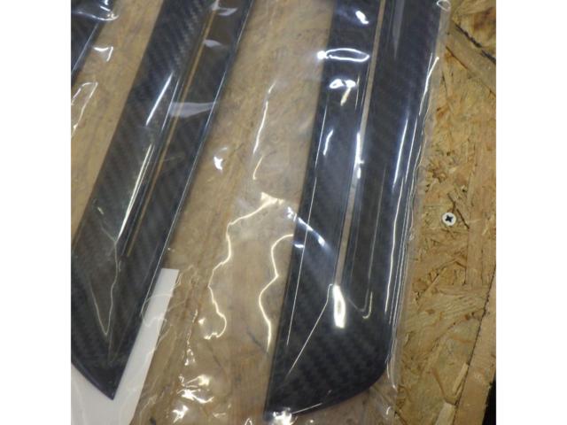 Unused AXIS-PARTS
Dry Carbon
Inner door panel cover
ST-826