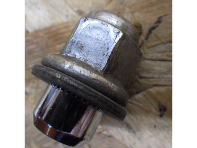 【20個入り】トヨタ純正(TOYOTA) 平座ナット
