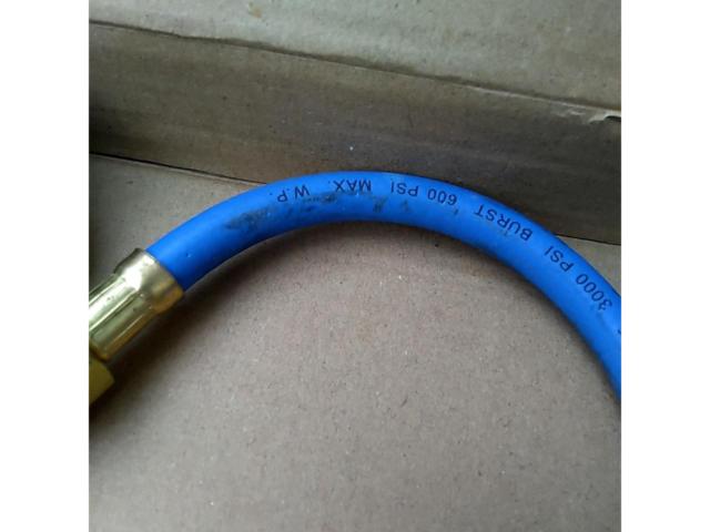 ASTRO PRODUCTS HFC-134a ガスチャージホース ゲージ付 CH446
